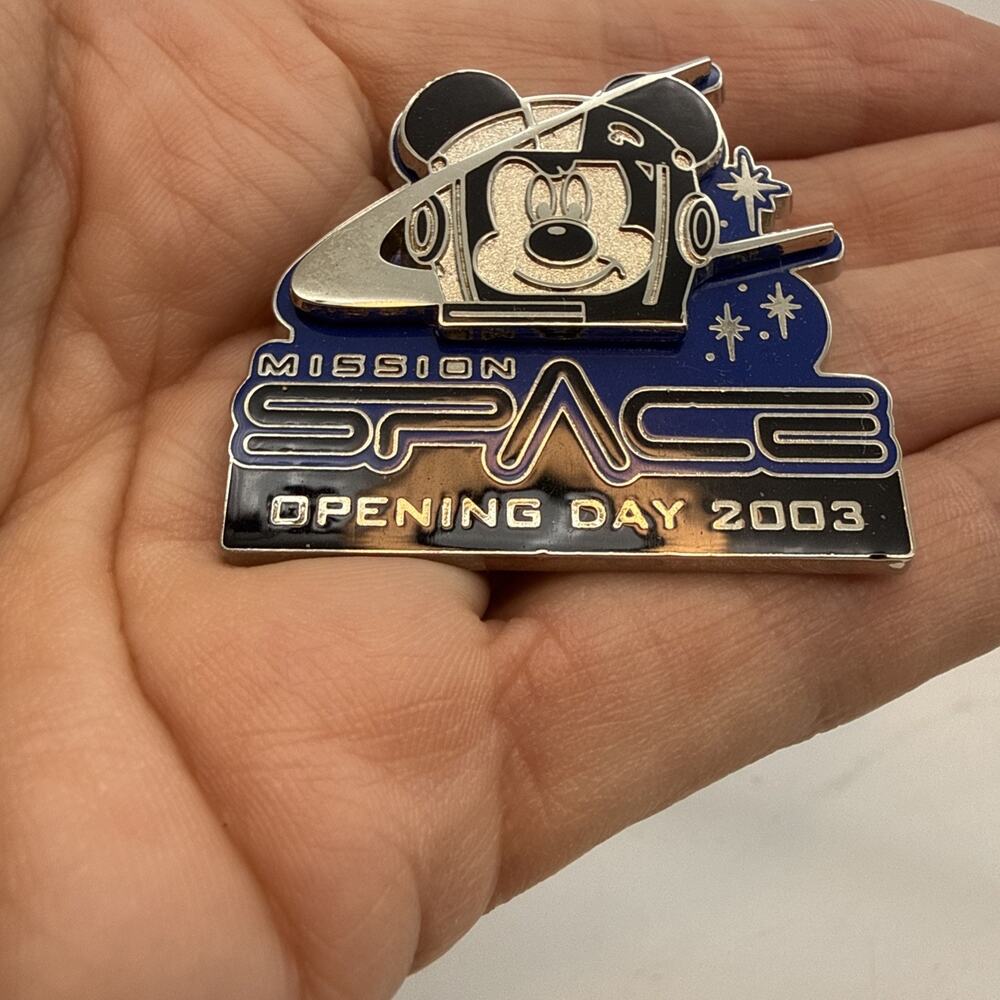 Cast Exclusive Mission Space Opening Day 2003 Astronaut Mickey Pin LE 5000